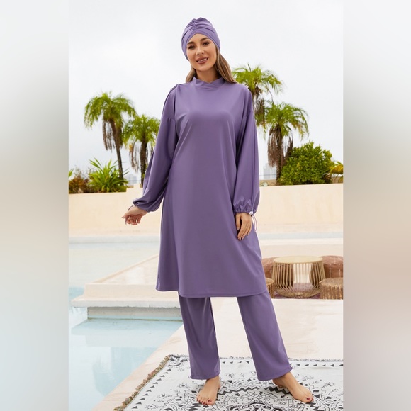 Cap, Drawstring Mock Neck Long Sleeve Top and Pants Swim Set - Picture 4 of 10